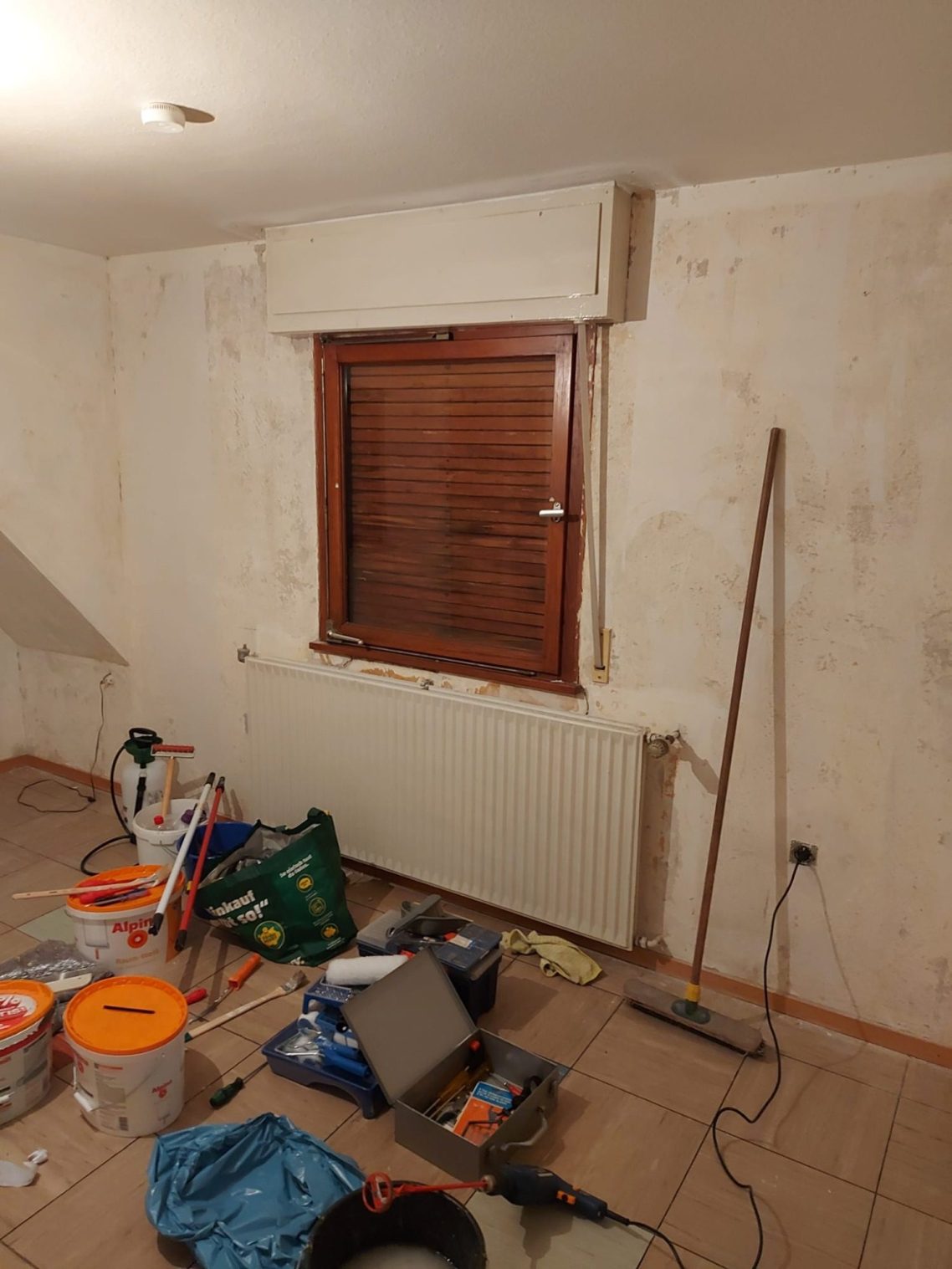 Hausmeisterservice Wermelskirchen – Tapezierarbeiten